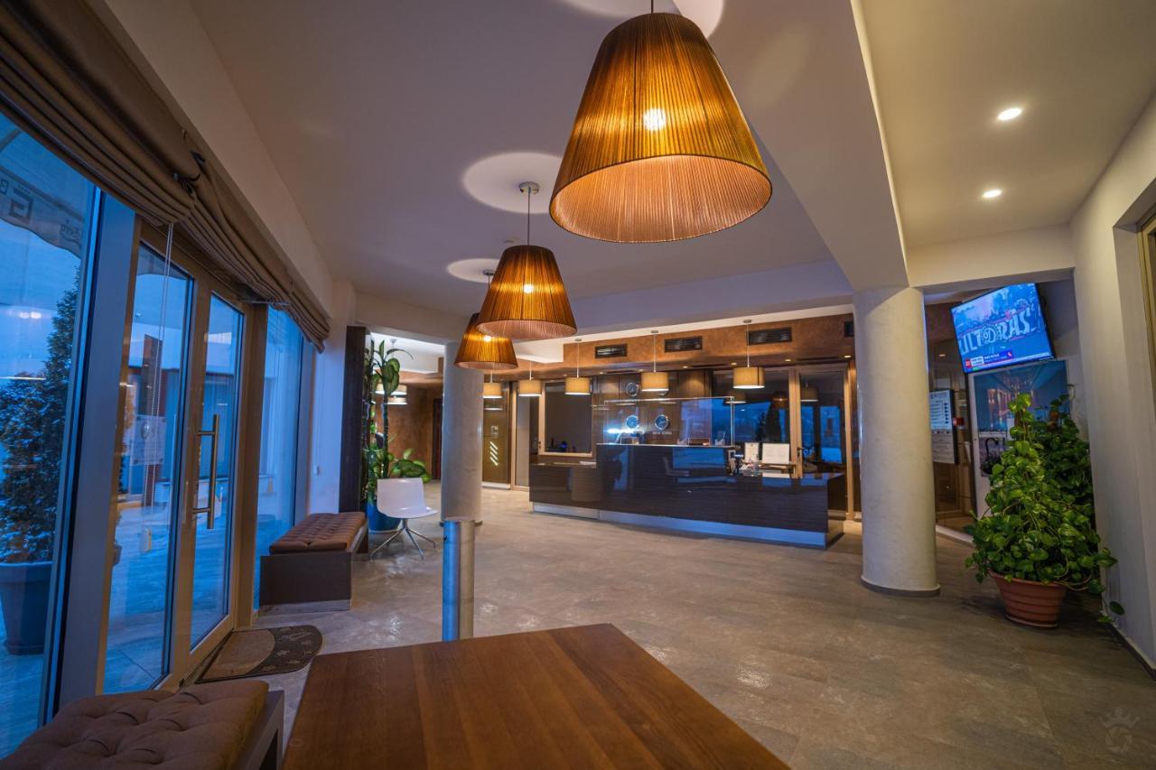 Grand Hotel Belvedere Braszów Zewnętrze zdjęcie