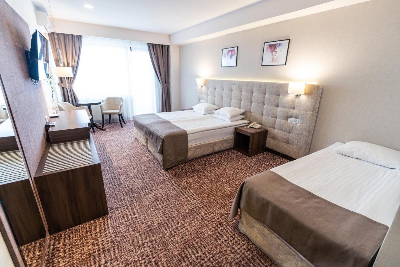 Grand Hotel Belvedere Braszów Zewnętrze zdjęcie