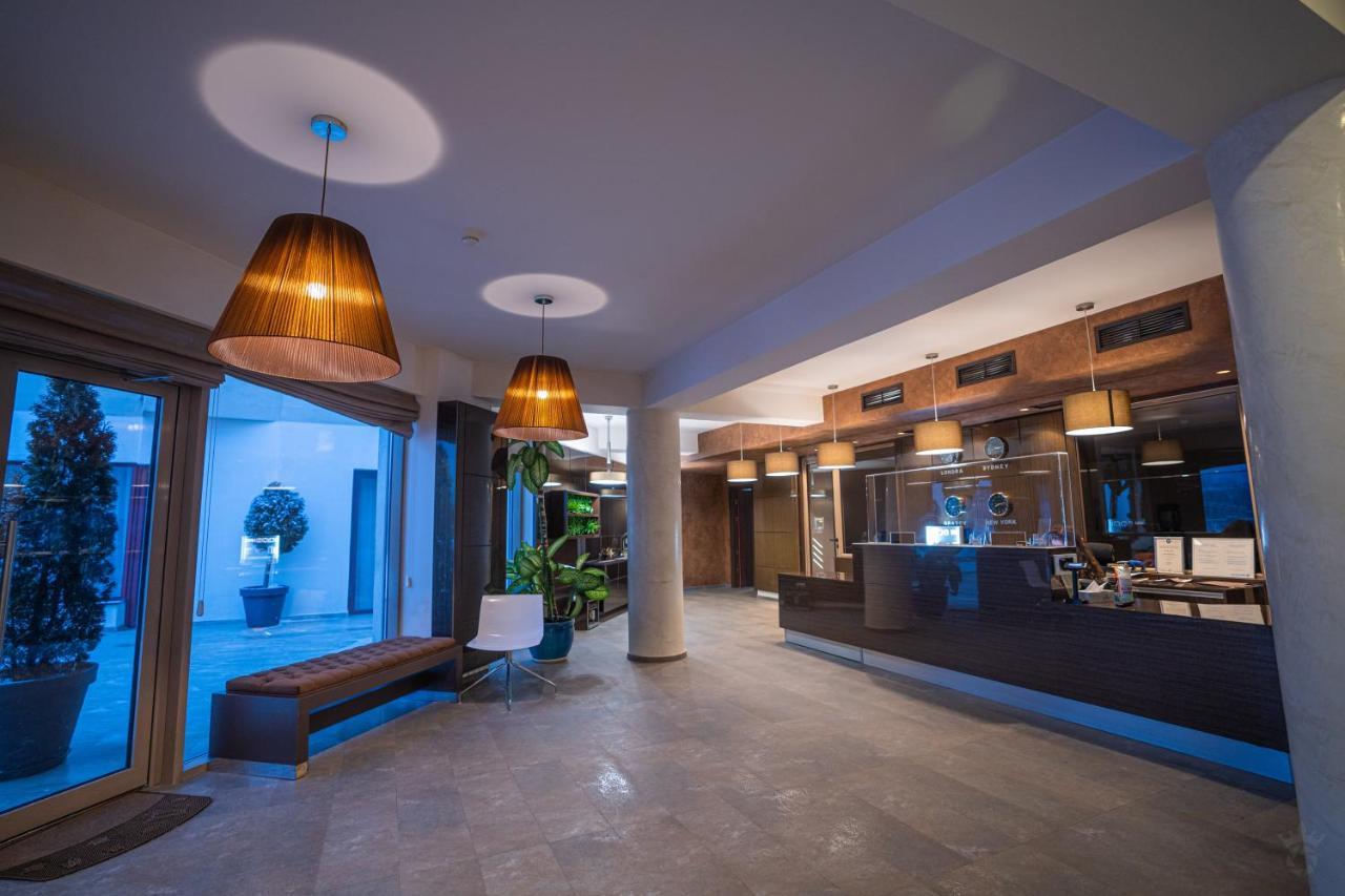 Grand Hotel Belvedere Braszów Zewnętrze zdjęcie