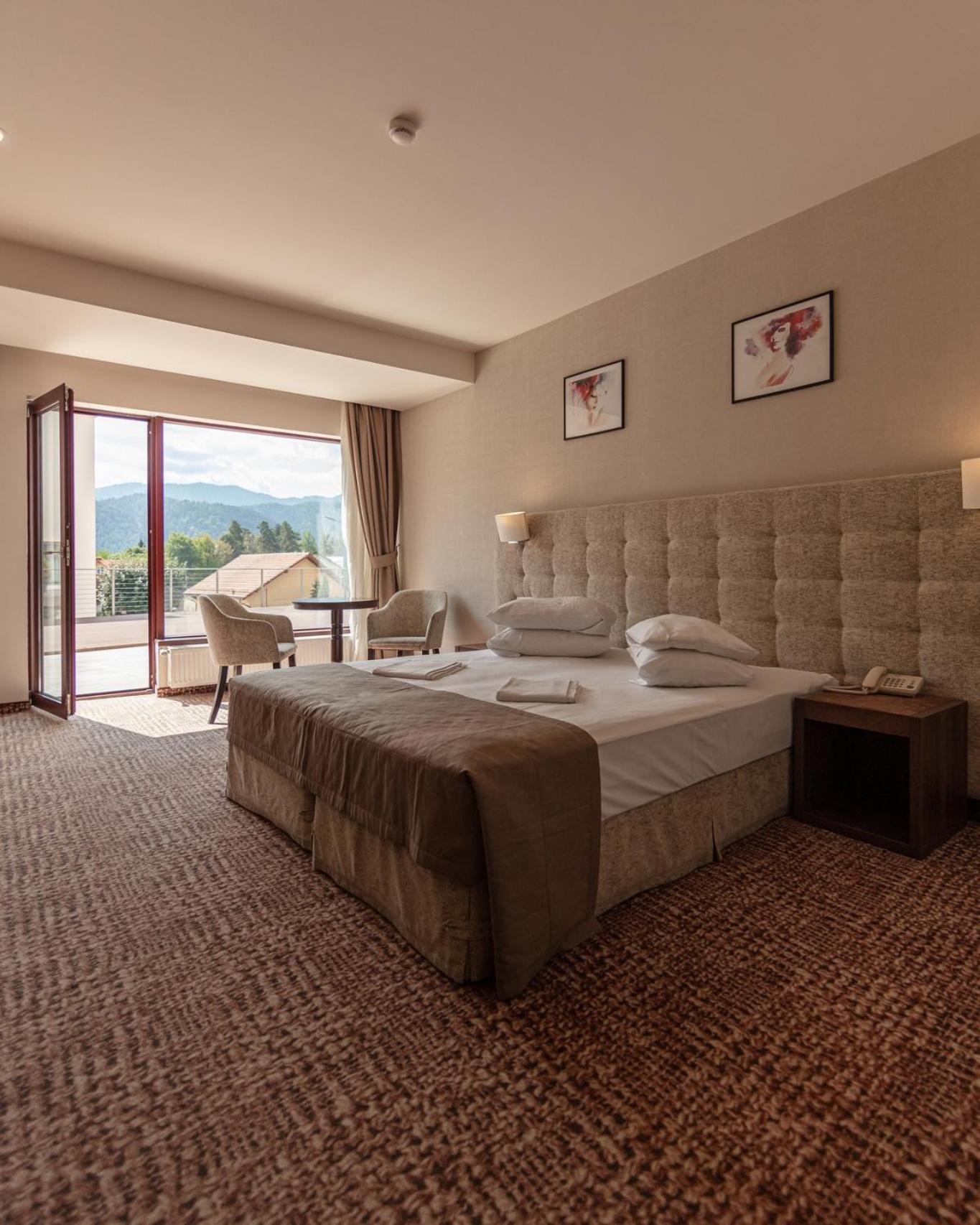 Grand Hotel Belvedere Braszów Zewnętrze zdjęcie