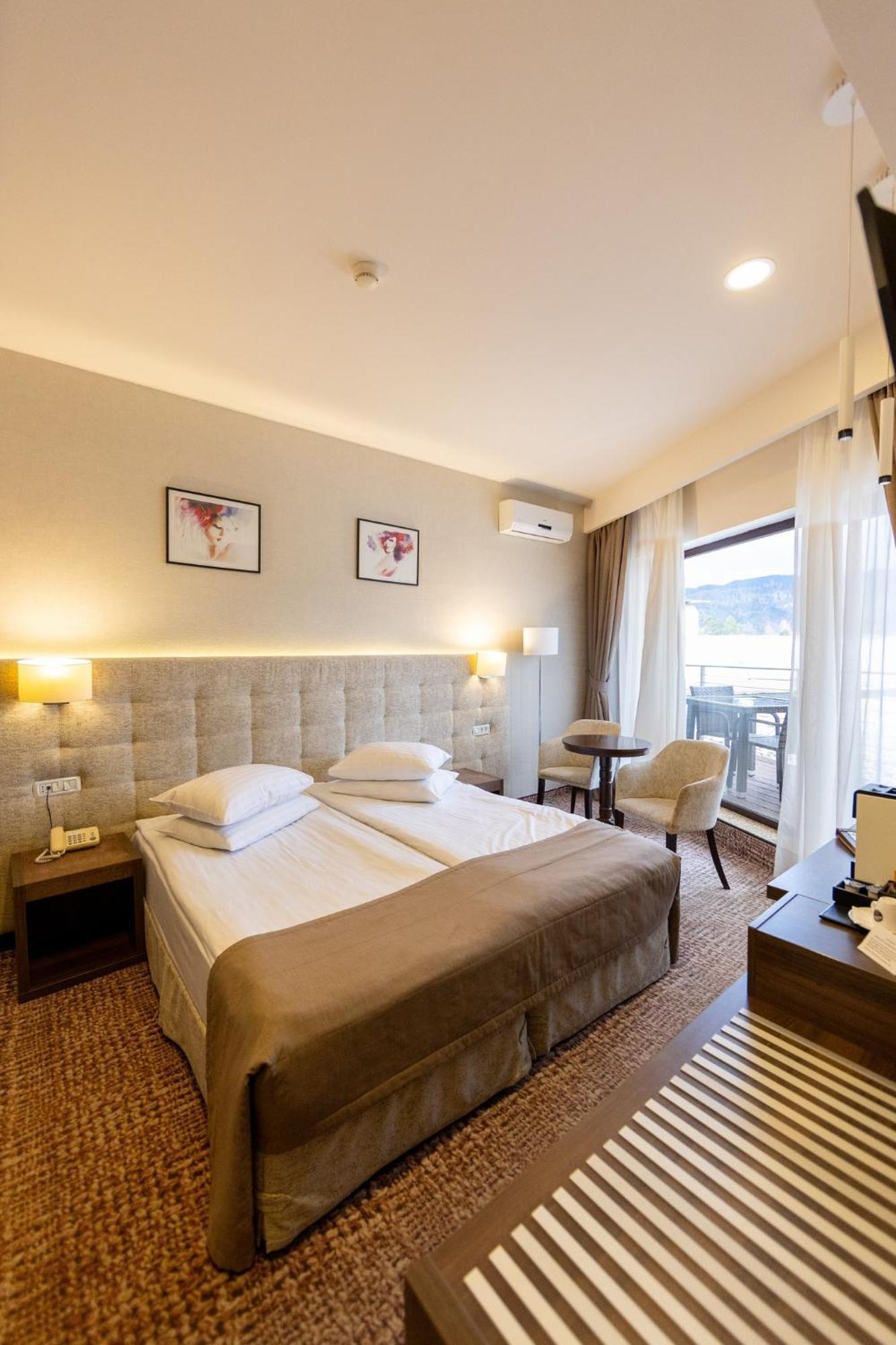 Grand Hotel Belvedere Braszów Zewnętrze zdjęcie