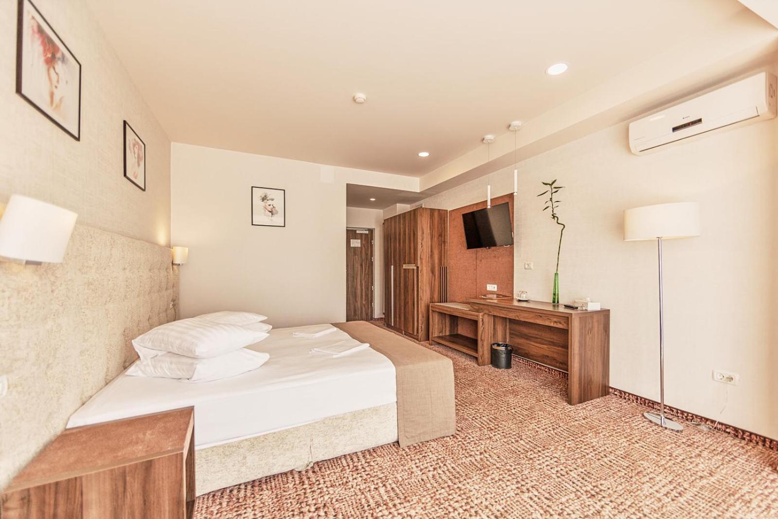 Grand Hotel Belvedere Braszów Zewnętrze zdjęcie