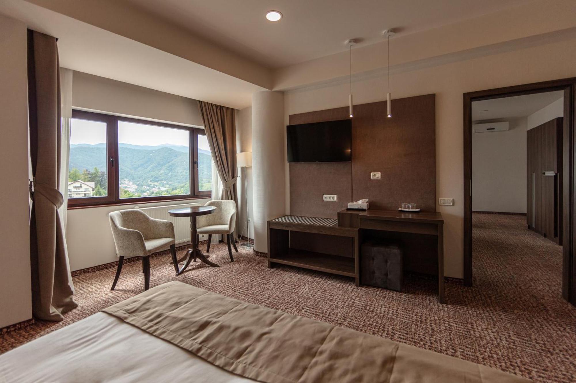 Grand Hotel Belvedere Braszów Zewnętrze zdjęcie