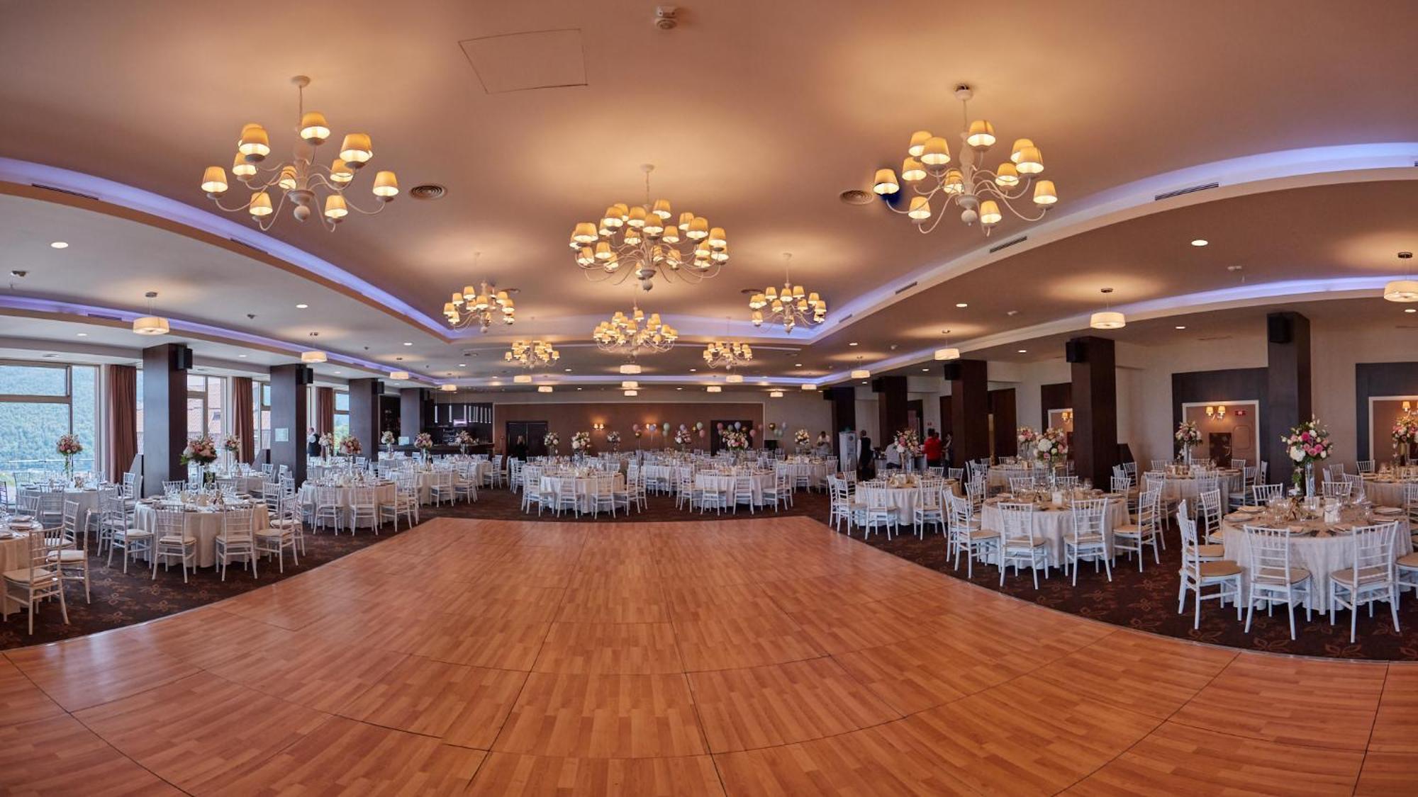 Grand Hotel Belvedere Braszów Zewnętrze zdjęcie