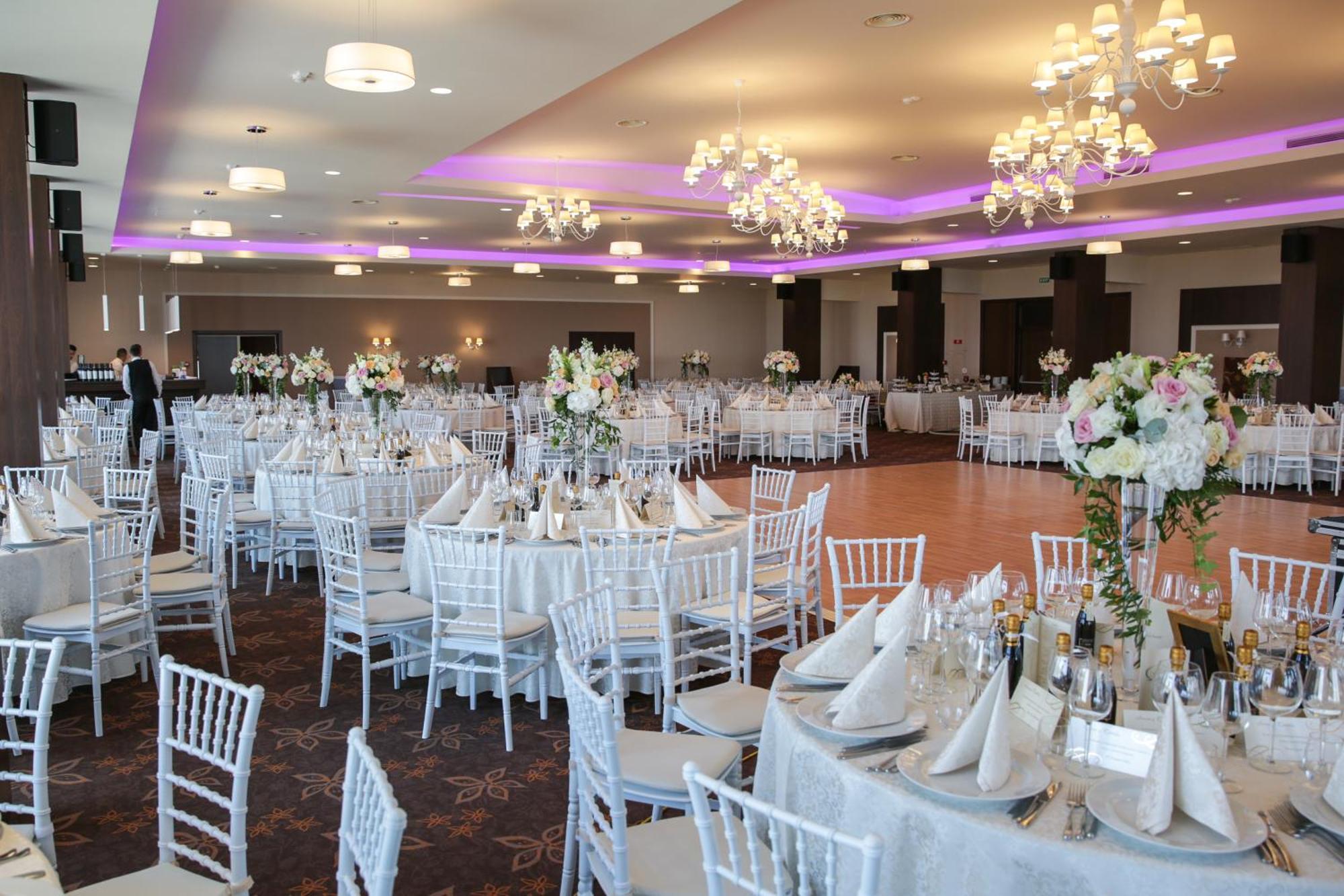 Grand Hotel Belvedere Braszów Zewnętrze zdjęcie