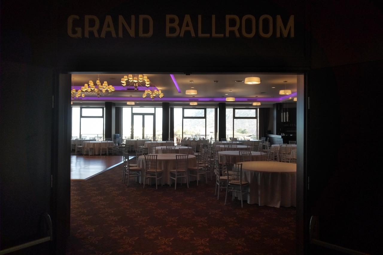 Grand Hotel Belvedere Braszów Zewnętrze zdjęcie